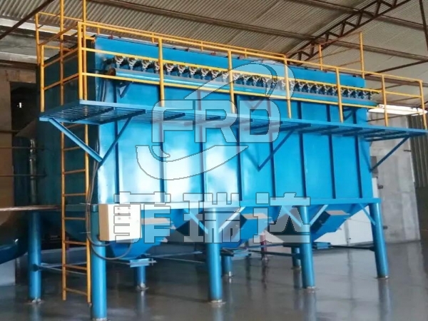 采石場破碎機(jī)袋式除塵器