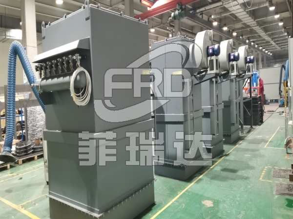 倉(cāng)頂單機(jī)袋式除塵器